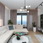 Meminaj Villa Vlora