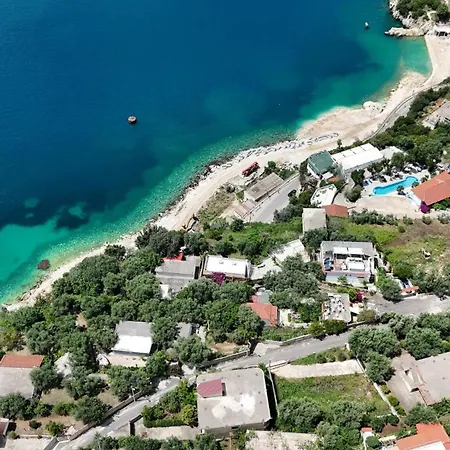 Meminaj Vlorë
