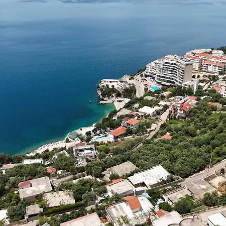 Villa Meminaj *