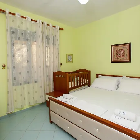 Villa Meminaj Vlorë