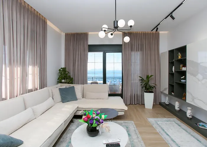 Meminaj Villa Vlorë